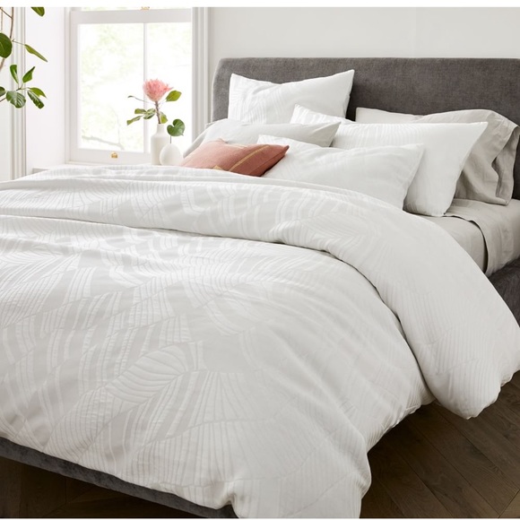 West Elm silky tencel cotton matelasse rippled Duvet cover